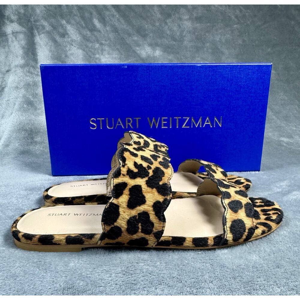 NEW STUART WEITZMAN Women's Santorini scalloped leopard calf hair sandals Sz 5